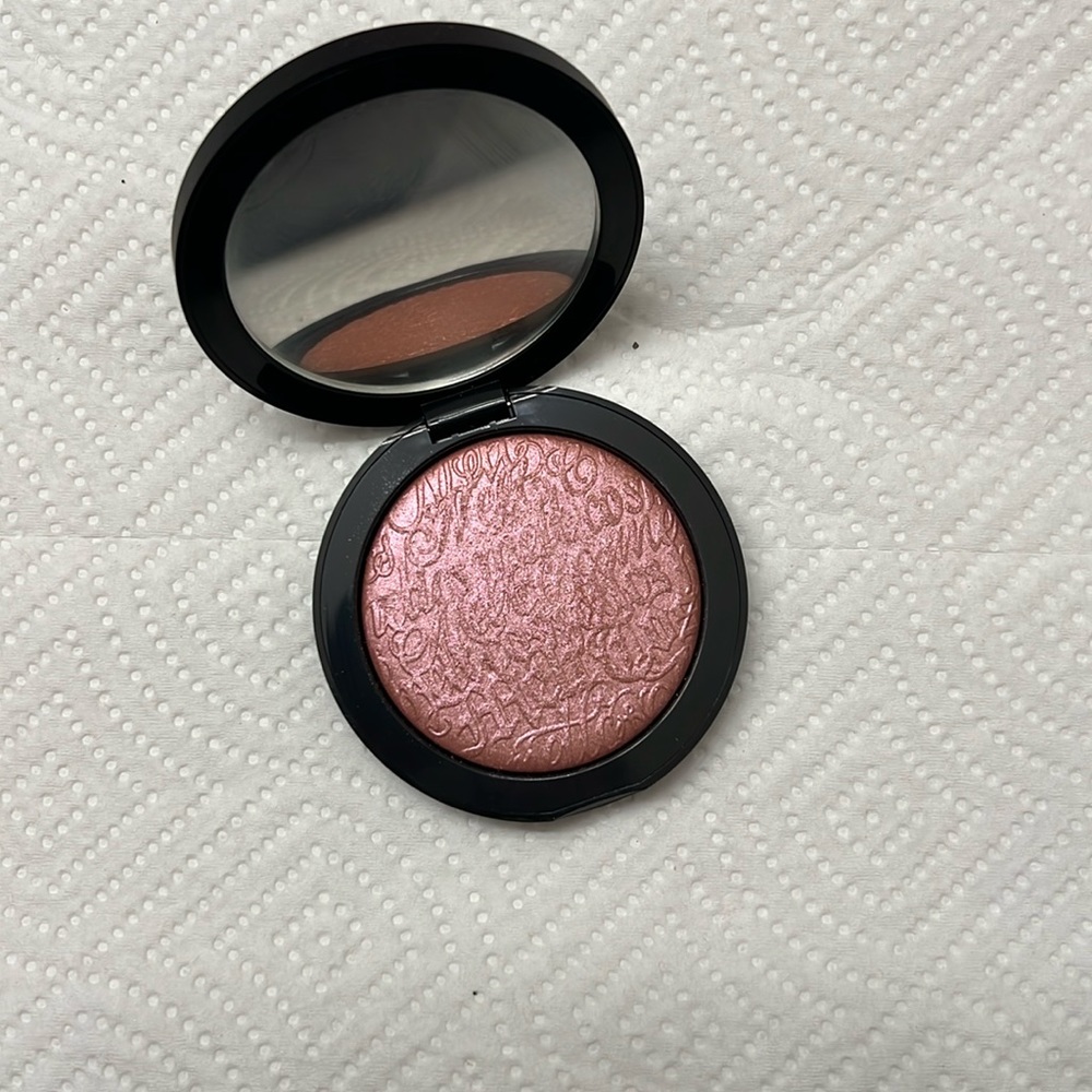 Melt Highlighter- Pink Moon